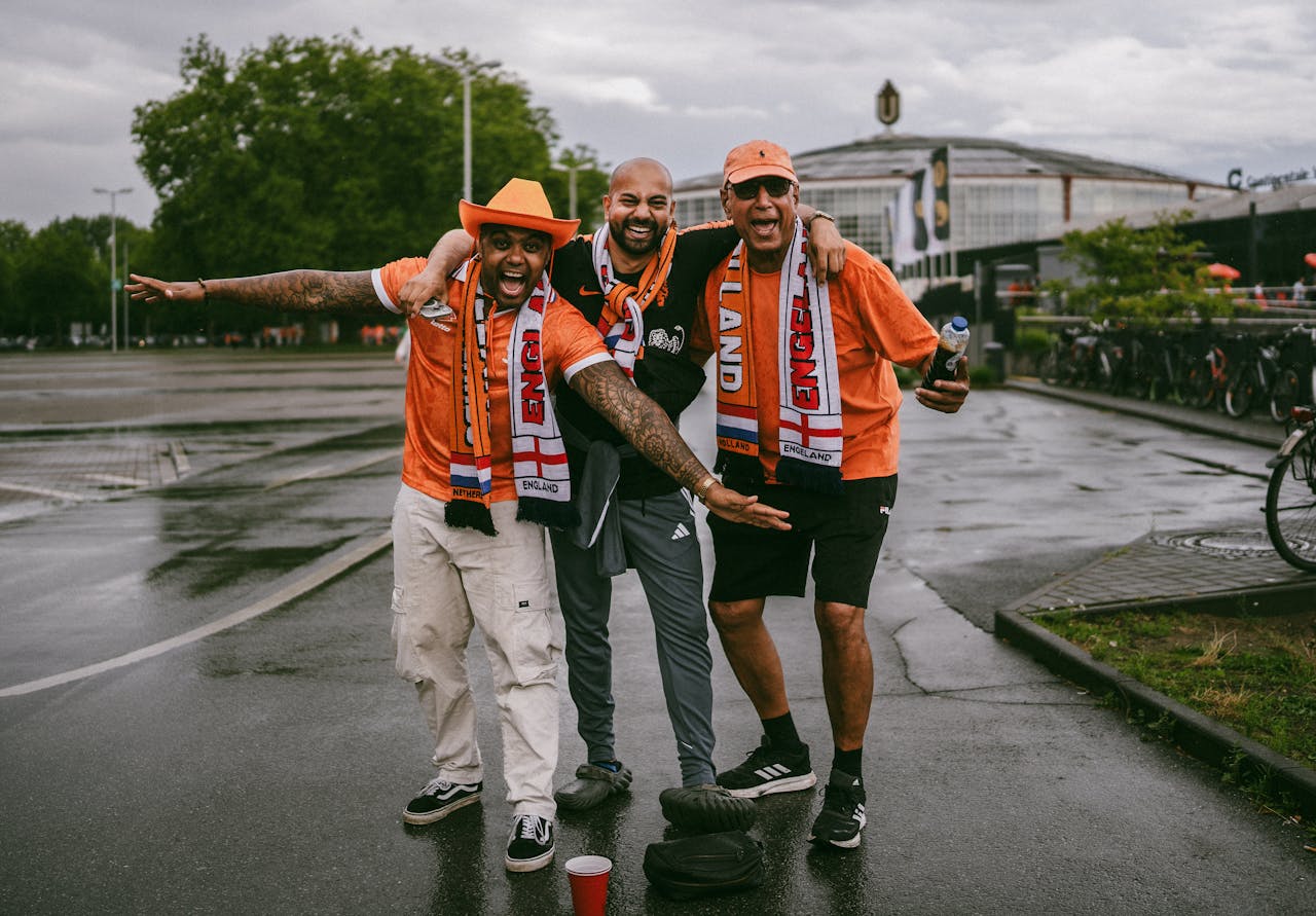 Zo gebruik je oranje schmink en accessoires op Koningsdag zonder dat het too much wordt